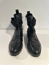 Load image into Gallery viewer, Karl Lagerfeld Strap Pebbled-Leather Lug Boots